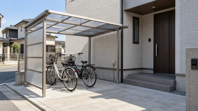 横からの雨を抑える自転車置き場
